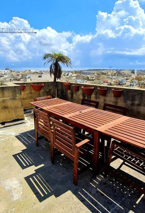 Sunny Apartment With Rooftop Terrace In Victoria Ghajn il-Kbira  Luaran gambar